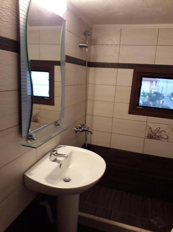 Villa Eleon 2 Vrasná 外观 照片